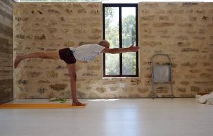 התארכות רגליים ופתיחת אגן