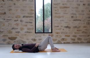 להתחבר מחדש לנשימה עם אימון פראניאמה- 1 להקשיב לנשימה