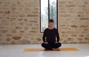 להתחבר מחדש לנשימה עם אימון פראניאמה- 5 לתרגל קפלבהטי ואוג'איי