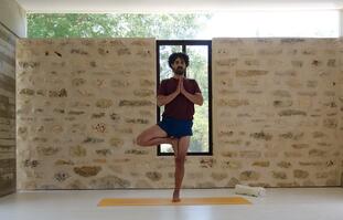 קורס איינגר יוגה למתחילים- שיעור שביעי