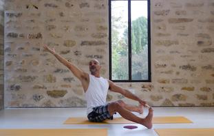 שחרור אגן והתארכות רגליים עם פלייסטיק