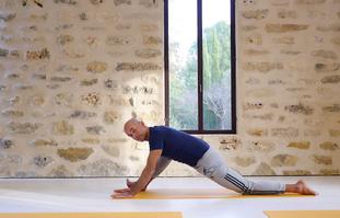 גמישות וכוח- הכנה לכפיפות קדימה