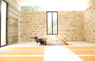 רצף שמוביל מישיבה לעמידה