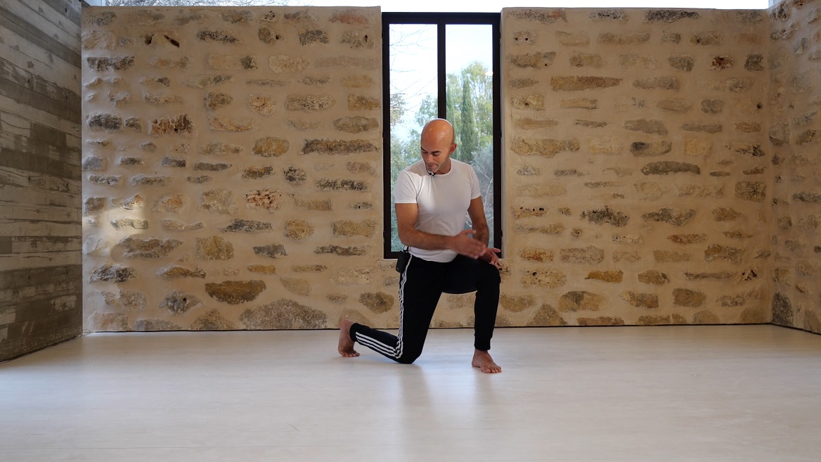 תרגול אסטרטגיות מעברים אל הרצפה וממנה