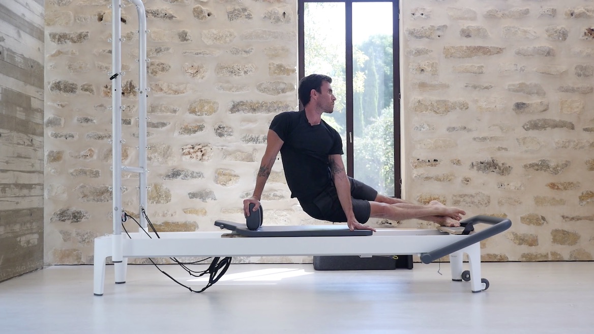 תנועתיות ויציבות פלג גוף עליון על רפורמר