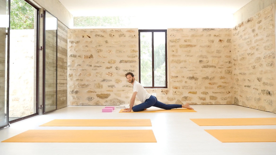 שיעור קצר עם מתן אשכר - תנוחת הלטאה